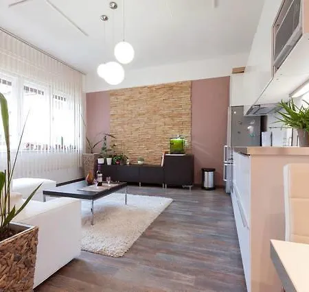 Exclusive & Cosy ***** Free Parking Appartamento