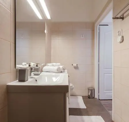 Apartment Exclusive & Cosy ***** Free Parking *